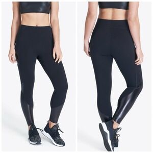 SPANX Every Wear Gloss Panel Pocket Legging Size‎ M